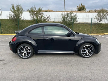 Авто Volkswagen Beetle 2015 № 8082287