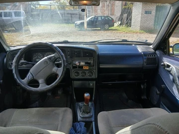 Авто Volkswagen Passat Variant 1995 № 8082293