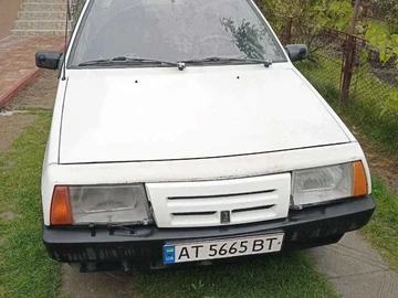 Авто ВАЗ 2109 1992 № 8082318