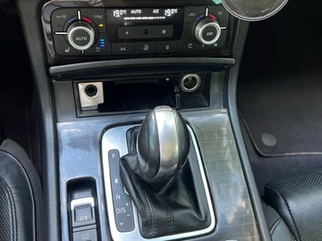 Авто Volkswagen Touareg 2015 № 8082322