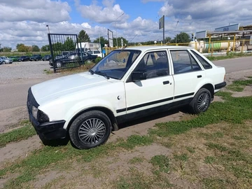 Авто Ford Escort 1983 № 8082384