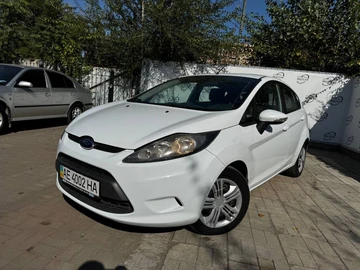 Авто Ford Fiesta 2011 № 8082549