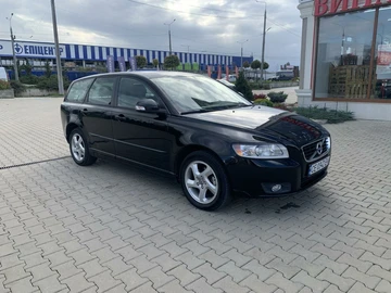 Авто Volvo V50 2011 № 8082725