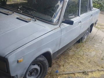 Авто ВАЗ 2105 1982 № 8083061