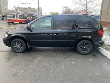 Авто Chrysler Voyager 2005 № 8083091
