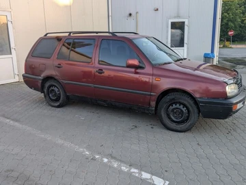 Авто Volkswagen Golf 1994 № 8083256