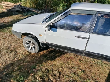 Авто ВАЗ 21099 1992 № 8083264