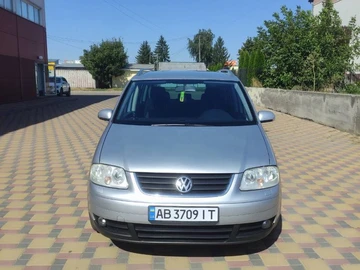 Авто Volkswagen Touran 2004 № 8083547