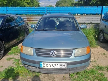 Авто Volkswagen Passat Cc 1998 № 8083756