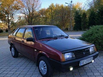 Авто ВАЗ 21099 1998 № 8084059