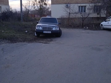 Авто Mercedes E Серия 1993 № 8084070