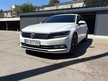Авто Volkswagen Passat Variant 2016 № 8084086