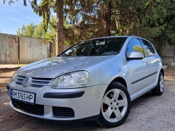 Авто Volkswagen Golf 2004 № 8084389