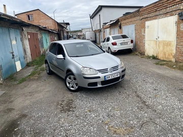 Авто Volkswagen Golf 2004 № 8084426