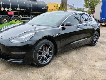 Авто Tesla Model 3 2019 № 8084917