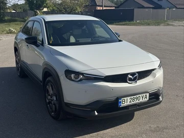 Авто Mazda 121 2021 № 8085375