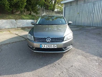 Авто Volkswagen Passat Variant 2011 № 8085629