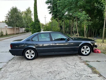 Авто BMW 7 Серия 1995 № 8085677