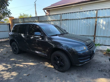 Авто Volkswagen Touareg 2003 № 8085910