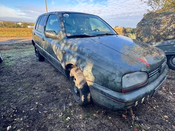Авто Volkswagen Golf 1997 № 8086003