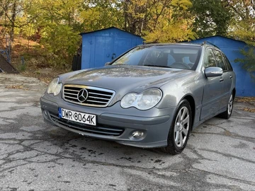 Авто Mercedes 220 2004 № 8086019
