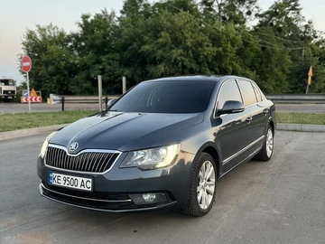 Авто Skoda Superb 2014 № 8086032