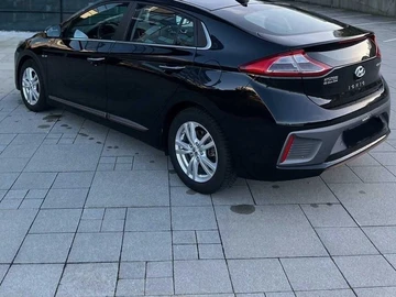 Авто Hyundai Ioniq 2017 № 8086123