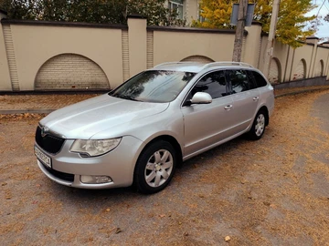 Авто Skoda Superb 2010 № 8086161