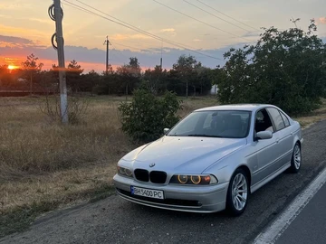 Авто BMW 5 Серия 2001 № 8086279