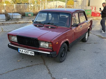 Авто ВАЗ 2107 1995 № 8086632