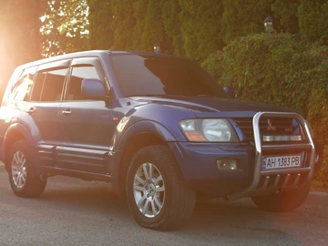 Авто Mitsubishi Pajero 2000 № 8086732