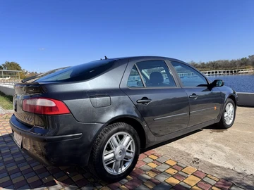 Авто Renault Laguna 2003 № 8087079