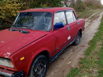Авто ВАЗ 2107 1990 № 8087312
