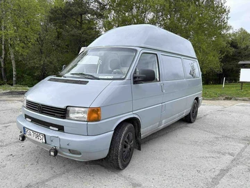 Авто Volkswagen Transporter 2000 № 8087404