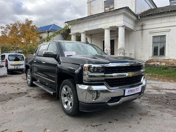Авто Chevrolet Silverado 2018 № 8087731
