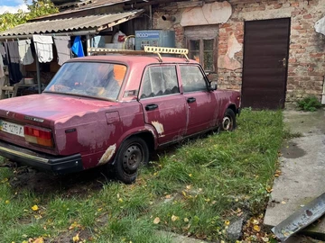 Авто ВАЗ 2107 2002 № 8087938
