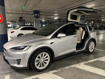 Авто Tesla Model X 2017 № 8088079
