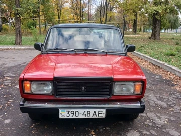 Авто ВАЗ 2107 1989 № 8088119