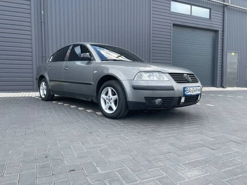 Авто Volkswagen Passat Sedan 2002 № 8088452