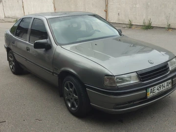 Авто Opel Vectra 1989 № 8088689