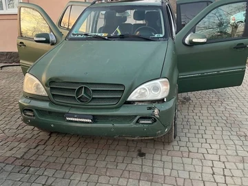 Авто Mercedes Ml Серия 2003 № 8089320