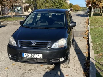 Авто Toyota Avensis Verso 2001 № 8089362