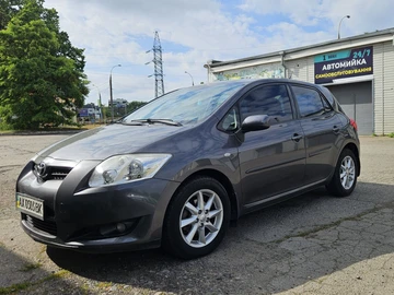 Авто Toyota Auris 2008 № 8089378