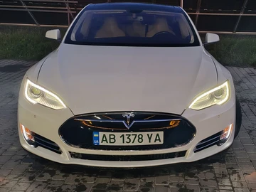 Авто Tesla Model S 2013 № 8089397
