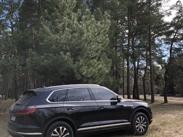 Авто Volkswagen Touareg 2019 № 8089518
