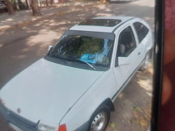 Авто Opel Kadett 1990 № 8089663