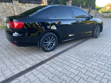 Авто Volkswagen Jetta 2011 № 8089664