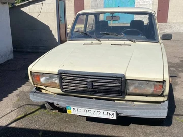 Авто ВАЗ 2107 1989 № 8089888