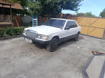Авто Mercedes 190 1984 № 8090068