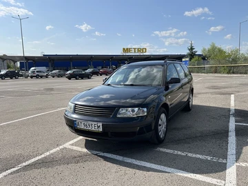 Авто Volkswagen Passat Variant 2000 № 8090261
